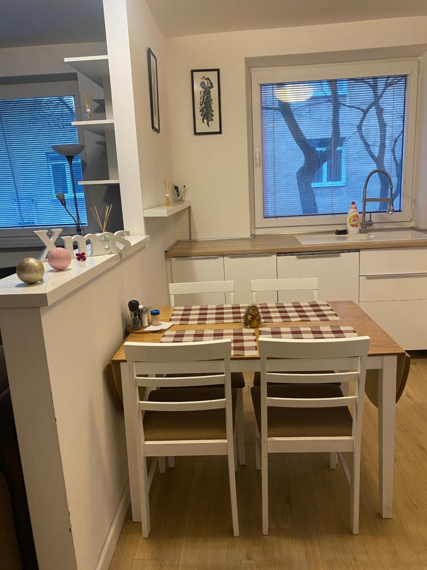 Family Apartman V Centre Mesta Bratislava Leilighet Eksteriør bilde
